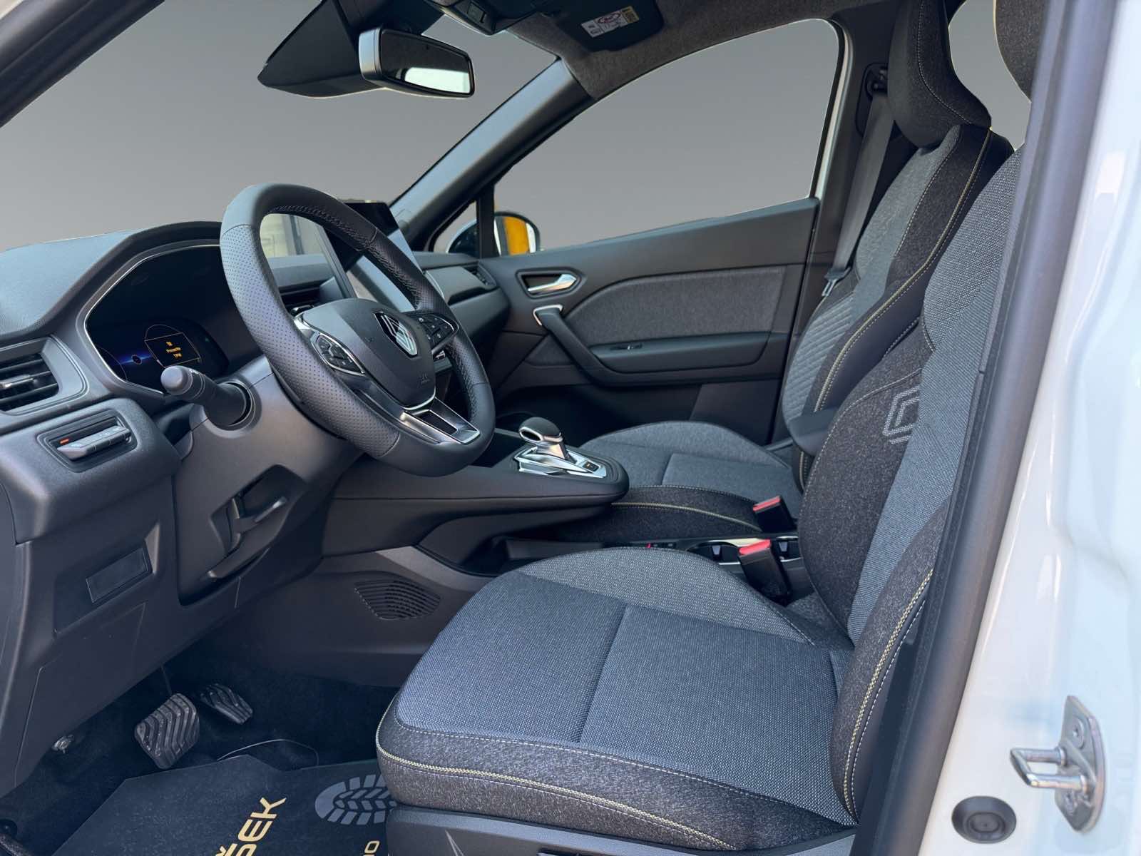 Renault Captur TCe 160 EDC techno